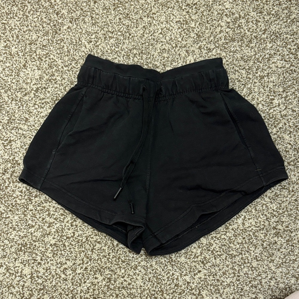 Lululemon Inner Glow High Rise Short Women’s Size 0